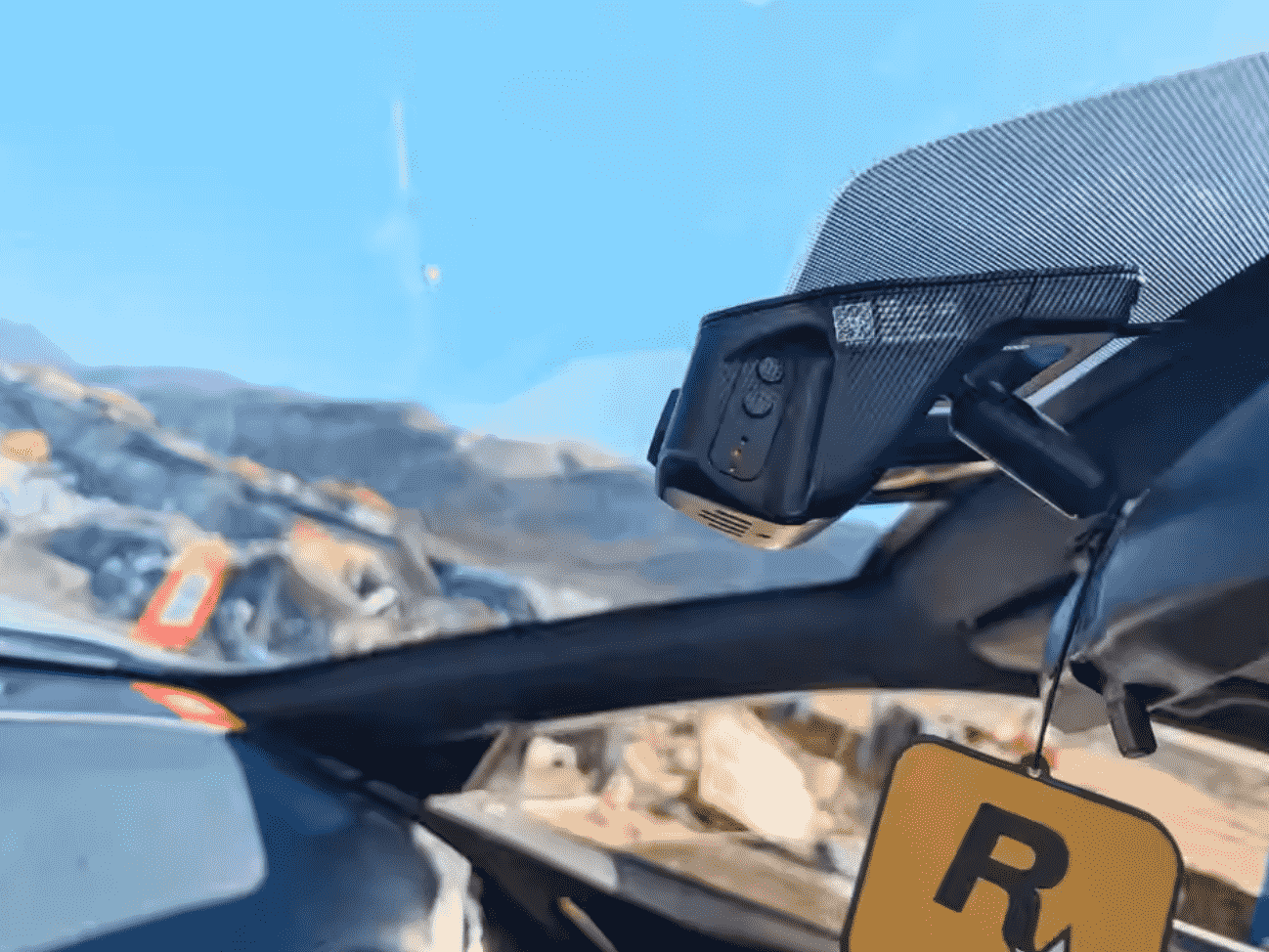 Xevaban.com ở 214 Giải Phóng là đơn vị chuyên cung cấp phụ kiện oto, đồ chơi oto, đồ chơi subaru forester, phụ kiện subaru forester, xevaban, 214 giải phóng, camera hành trình forester, cam hành trình forester, camera giám sát forester.